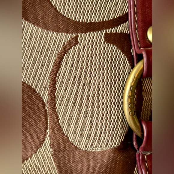 plum colored coach handbag - Picture 12 of 14